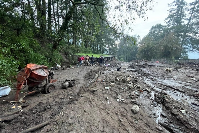 Fue el 13° rescate de personas en la zona afectada; sólo tres fueron halladas con vida. Foto: Gobierno del Edomex 