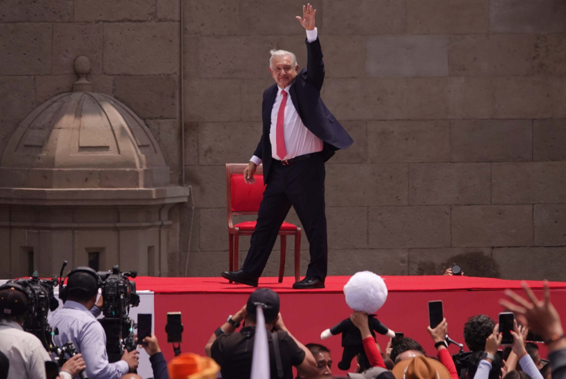 "Es un honor estar con Obrador", fue de lo que más repitió la multitud durante el informe. Foto: Graciela López/Cuartoscuro