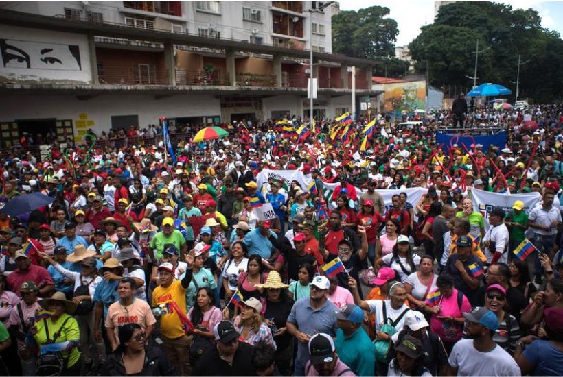 Marcha de simpatizantes de Maduro en Caracas